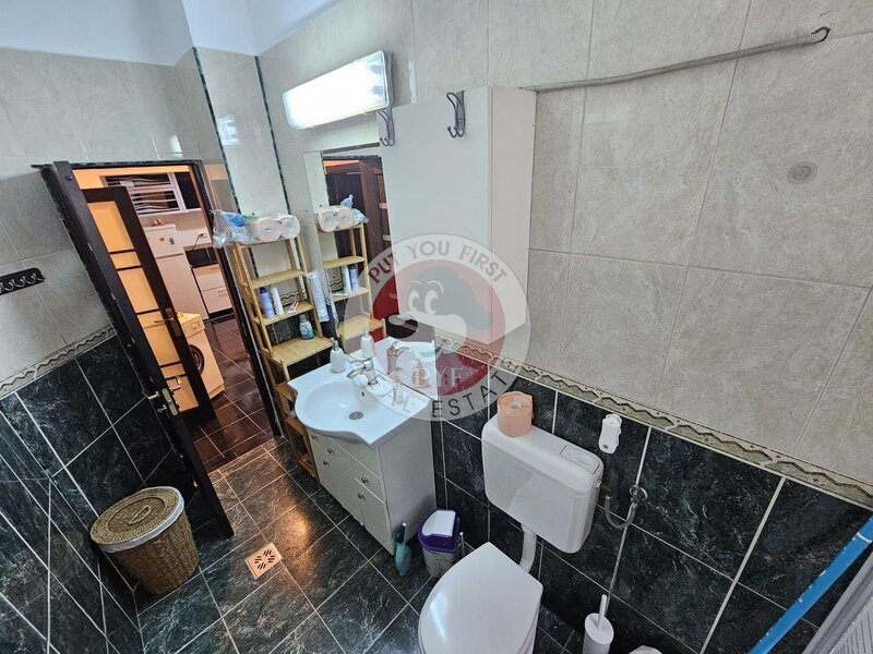 Piata Hurmuzachi | In vila | 3 camere | 74mp | B12227